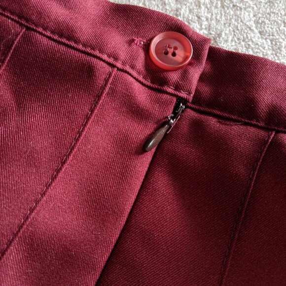 Red Pleated A-line Skirt - Picture 4 of 10